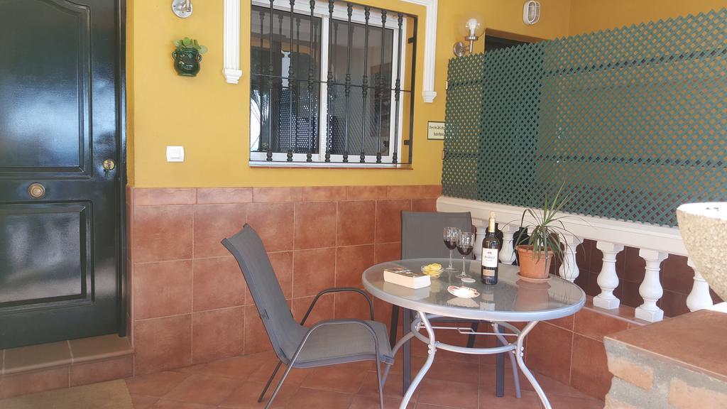 Apartamentos Casa Tia Antonia Málaga Dış mekan fotoğraf